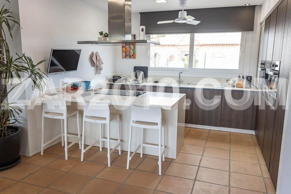 4 soverom Villa til salgs i Cuevas del Almanzora med svømmebasseng garasje - € 650 000 (Ref: 8881099)