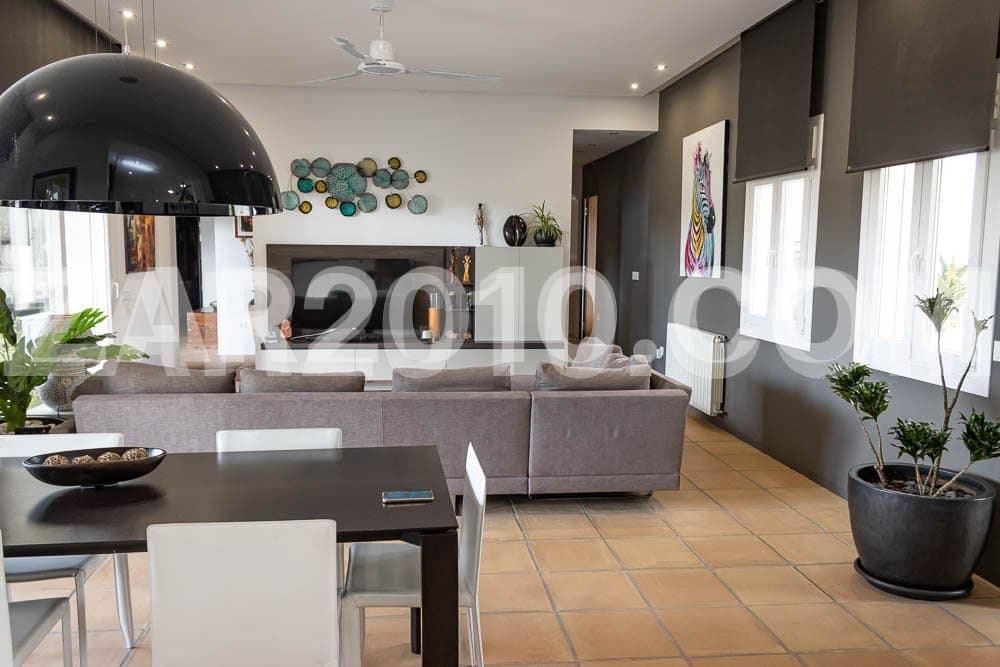 4 soverom Villa til salgs i Cuevas del Almanzora med svømmebasseng garasje - € 650 000 (Ref: 8881099)