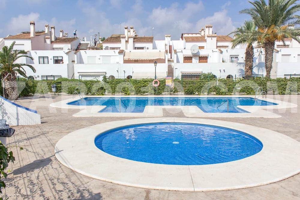 2 soveværelse Rækkehus til salg i Vera med swimmingpool - € 170.000 (Ref: 9152734)