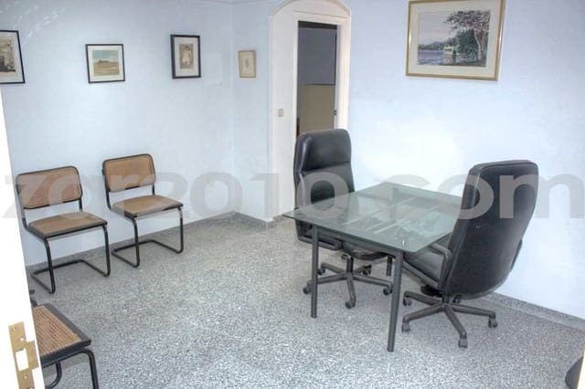 3 bedroom Office for rent in Garrucha - € 350 (Ref: 9258089)