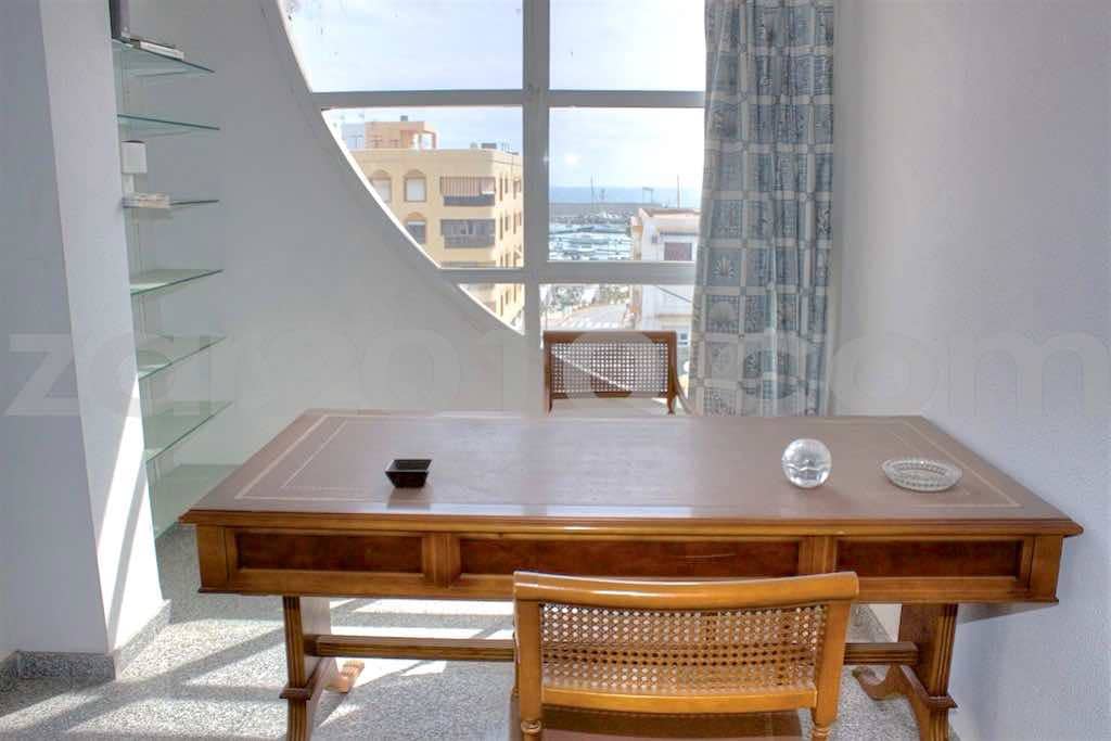 3 quarto Escritório para arrendar em Garrucha - 350 € (Ref: 9258089)