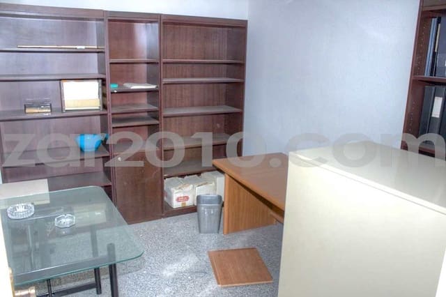 3 bedroom Office for rent in Garrucha - € 350 (Ref: 9258089)