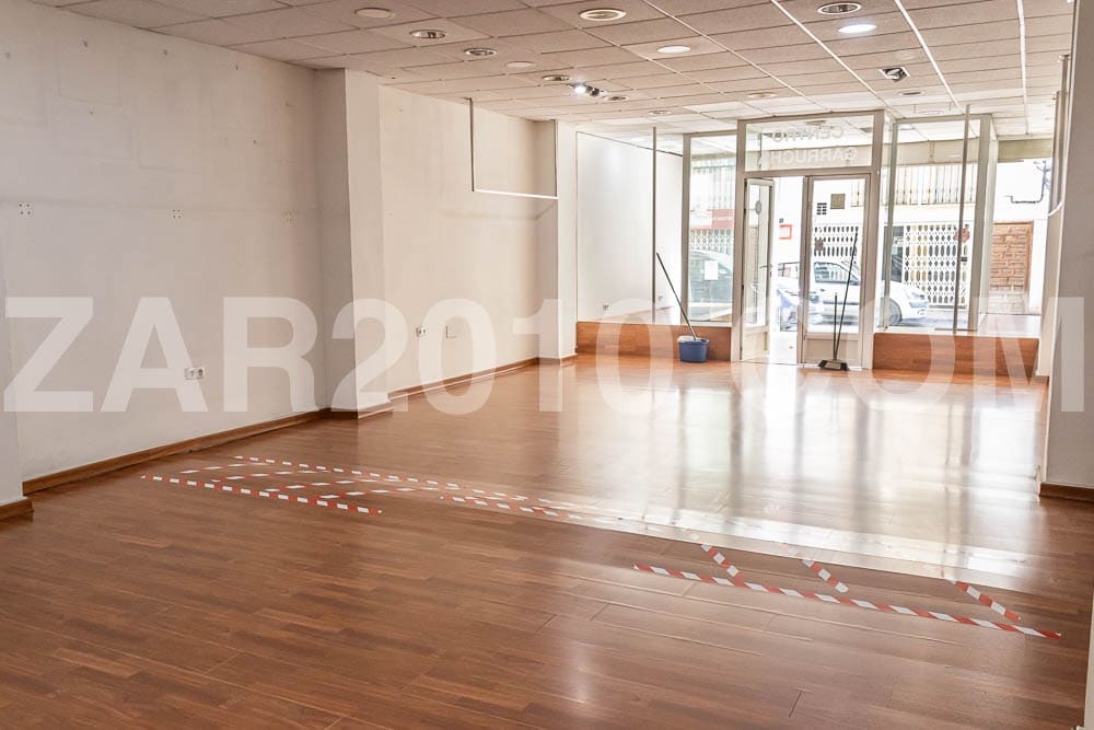 1 quarto Comercial para arrendar em Garrucha - 1 300 € (Ref: 9278367)