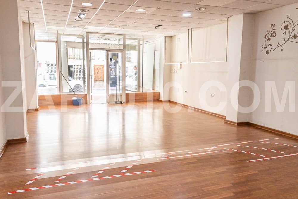 1 quarto Comercial para arrendar em Garrucha - 1 300 € (Ref: 9278367)