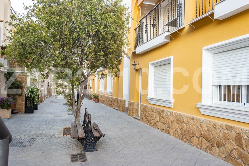 2 soveværelse Lejlighed til salg i Cuevas del Almanzora med swimmingpool garage - € 130.000 (Ref: 9384885)