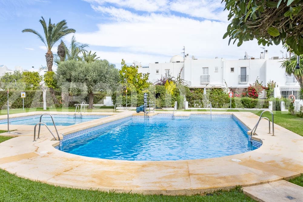 4 bedroom Villa for sale in Mojacar with pool garage - € 430,000 (Ref: 9398750)