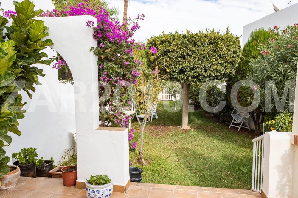 4 bedroom Villa for sale in Mojacar with pool garage - € 430,000 (Ref: 9398750)