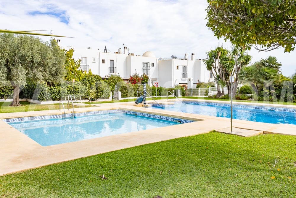 4 bedroom Villa for sale in Mojacar with pool garage - € 430,000 (Ref: 9398750)