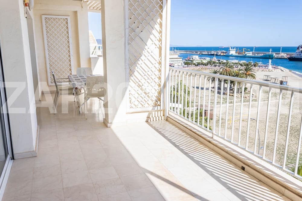 Ático de 3 habitaciones en Garrucha en venta con garaje - 700.000 € (Ref: 9618681)