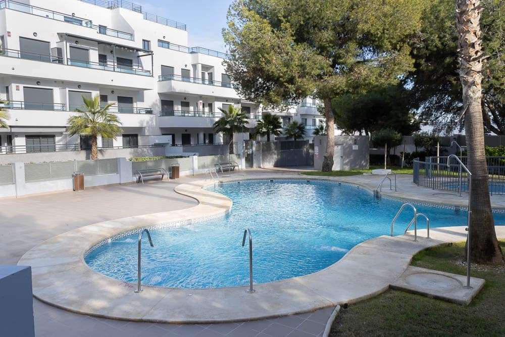 2 slaapkamer Appartement te koop in Garrucha met zwembad - € 164.900 (Ref: 9753731)