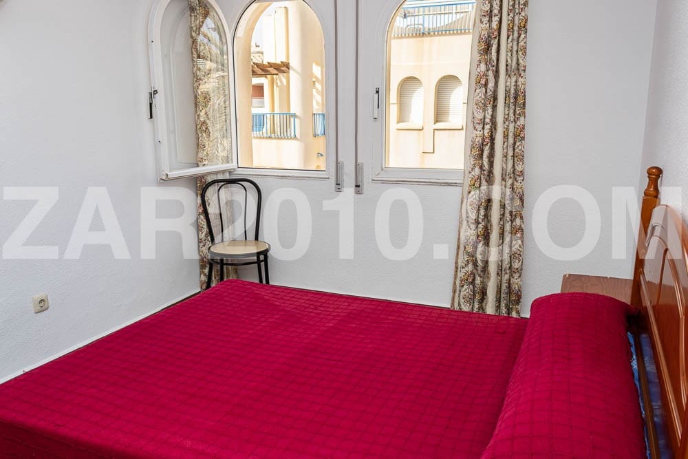 3 sypialnia Penthouse na sprzedaż w Garrucha z basenem - 180 000 € (Ref: 9782505)