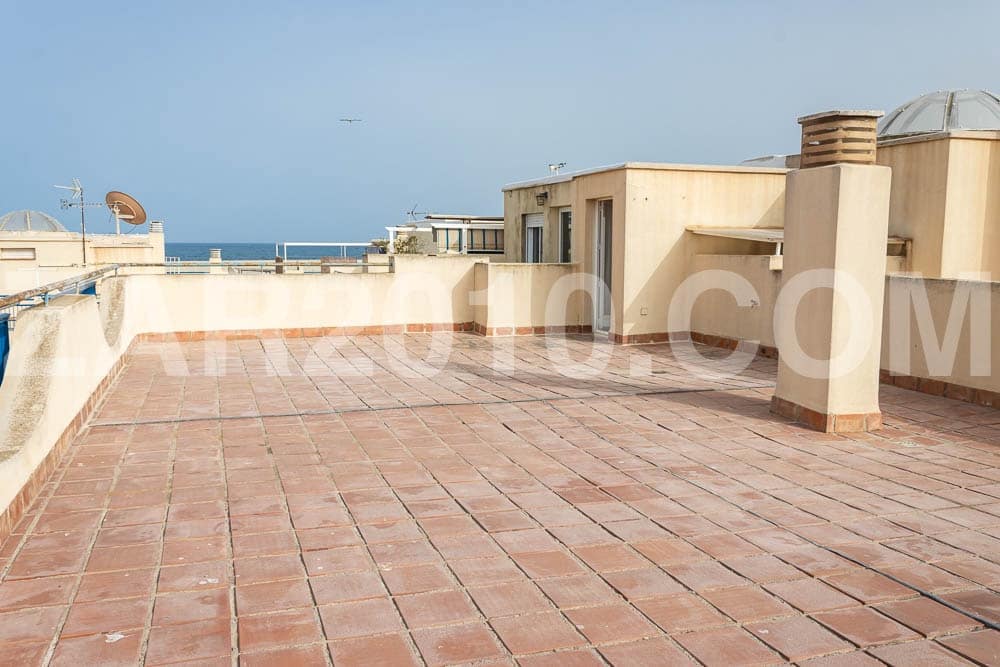 3 sypialnia Penthouse na sprzedaż w Garrucha z basenem - 180 000 € (Ref: 9782505)