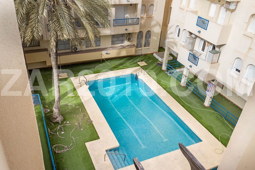 3 sypialnia Penthouse na sprzedaż w Garrucha z basenem - 180 000 € (Ref: 9782505)