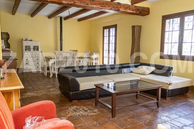 5 makuuhuone Rivitalo myytävänä paikassa Turre - 395 000 € (Ref: 9795763)