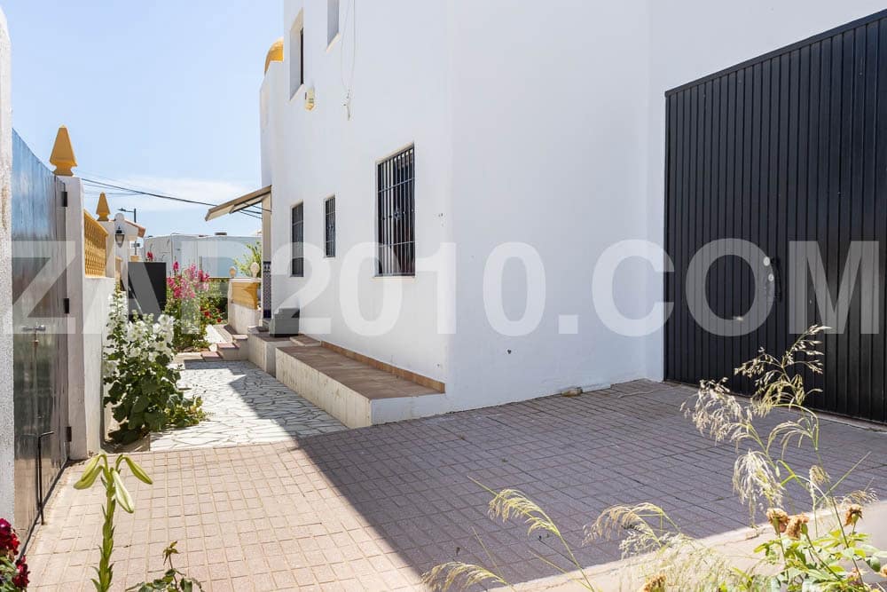 3 makuuhuone Rivitalo myytävänä paikassa Mojacar mukana 
autotalli - 624 000 € (Ref: 9863513)