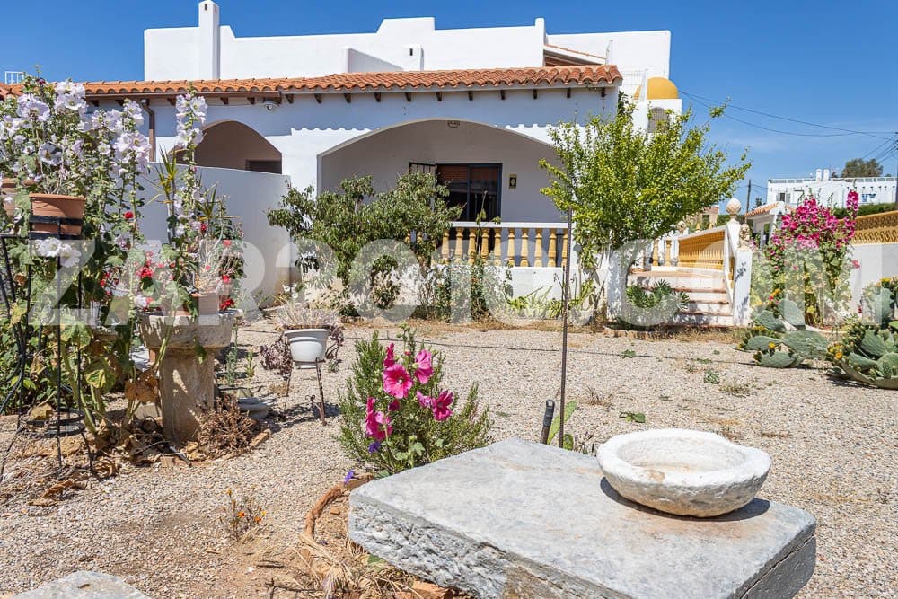 3 bedroom Villa for sale in Mojacar with garage - € 624,000 (Ref: 9863513)