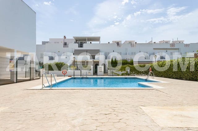 2 quarto Moradia para venda em Las Marinas - Pueblo Laguna, Vera com piscina - 185 000 € (Ref: 9946797)