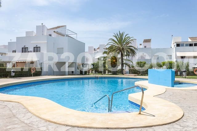 2 quarto Moradia para venda em Las Marinas - Pueblo Laguna, Vera com piscina - 185 000 € (Ref: 9946797)