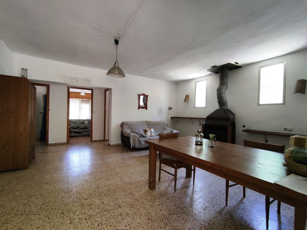 4 chambre Finca/Maison de Campagne à vendre à Bocairent avec piscine garage - 145 000 € (Ref: 10000233)
