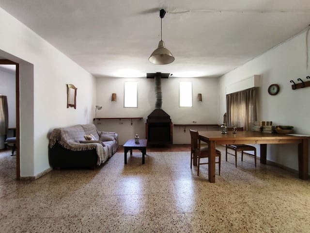 4 slaapkamer Finca/Landhuis te koop in Bocairent met zwembad garage - € 145.000 (Ref: 10000233)