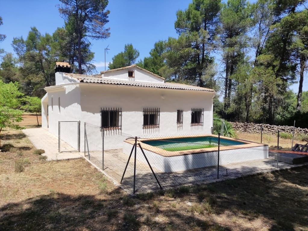 4 chambre Finca/Maison de Campagne à vendre à Bocairent avec piscine garage - 145 000 € (Ref: 10000233)