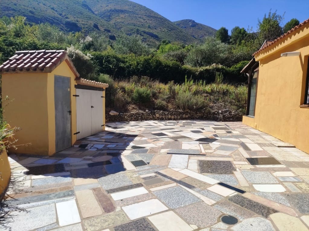 3 soveværelse Finca/Landehus til salg i Almudaina - € 130.000 (Ref: 10136490)