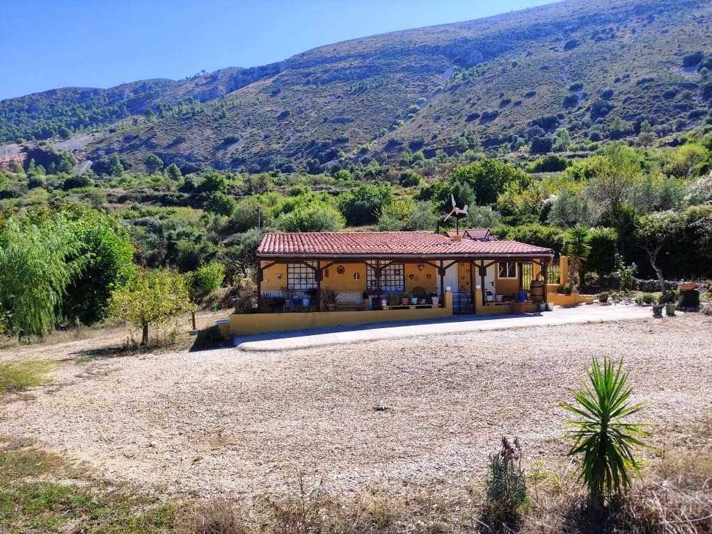 3 soveværelse Finca/Landehus til salg i Almudaina - € 130.000 (Ref: 10136490)