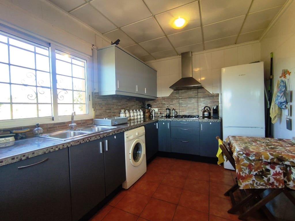 3 soveværelse Finca/Landehus til salg i Almudaina - € 130.000 (Ref: 10136490)