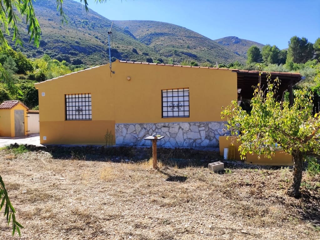 3 soveværelse Finca/Landehus til salg i Almudaina - € 130.000 (Ref: 10136490)