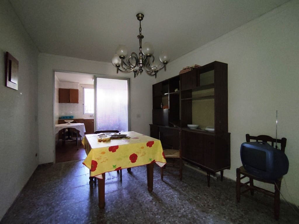 6 Zimmer Haus zu verkaufen in Margarida - 145.000 € (Ref: 10141572)