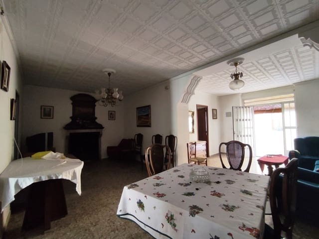6 Zimmer Haus zu verkaufen in Margarida, Planes - 145.000 € (Ref: 10141572)
