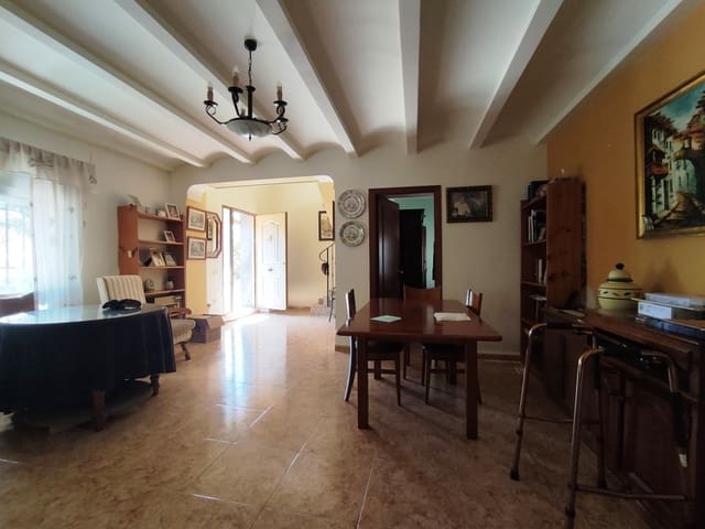 5 soveværelse Finca/Landehus til salg i Ontinyent med swimmingpool garage - € 295.000 (Ref: 3615452)