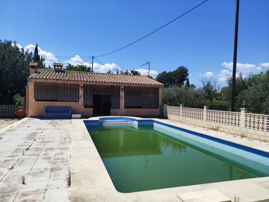 5 soveværelse Finca/Landehus til salg i Ontinyent med swimmingpool garage - € 295.000 (Ref: 3615452)