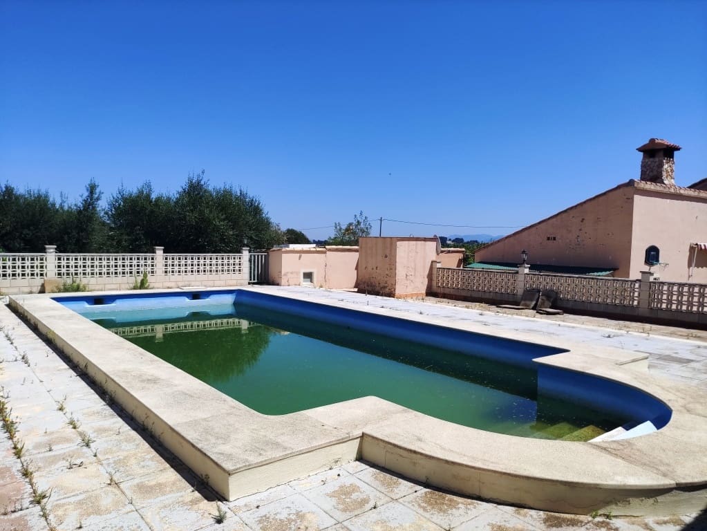5 soveværelse Finca/Landehus til salg i Ontinyent med swimmingpool garage - € 295.000 (Ref: 3615452)