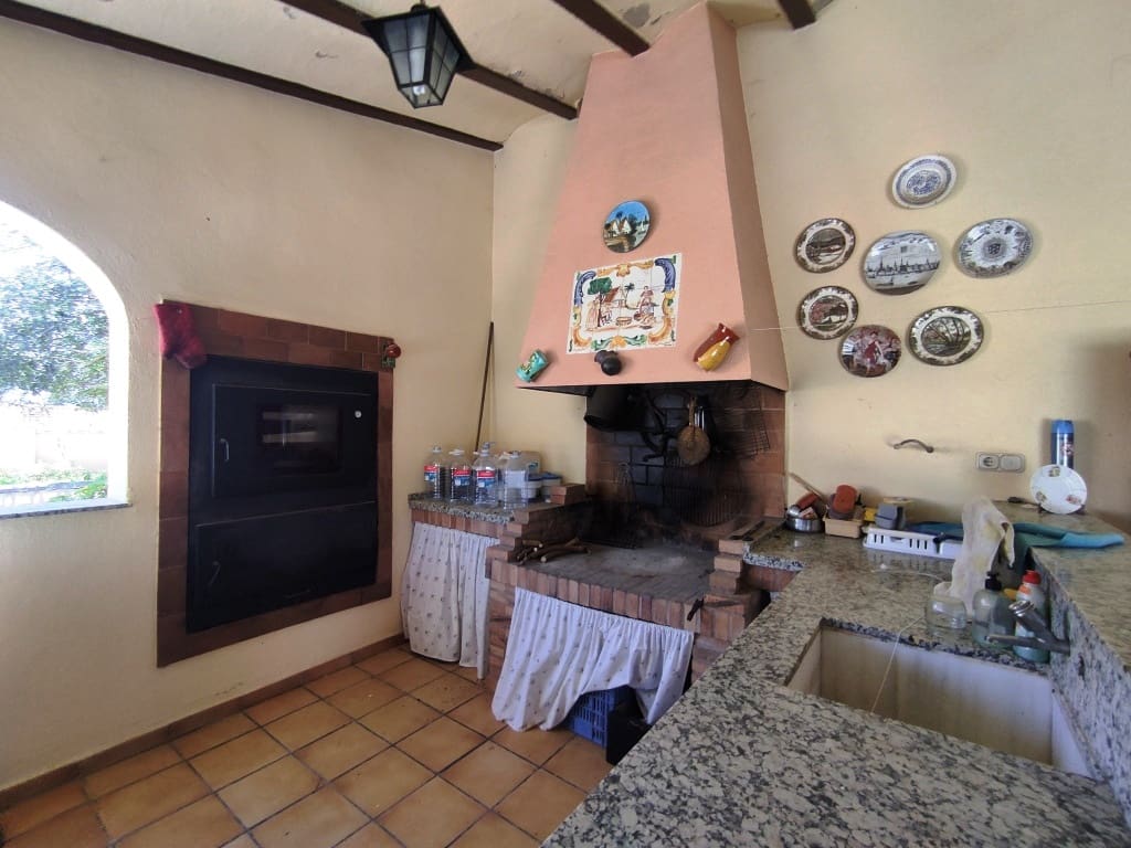 5 soveværelse Finca/Landehus til salg i Ontinyent med swimmingpool garage - € 295.000 (Ref: 3615452)