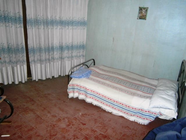 5 bedroom Townhouse for sale in Alcudia, Cocentaina - € 45,000 (Ref: 3615475)