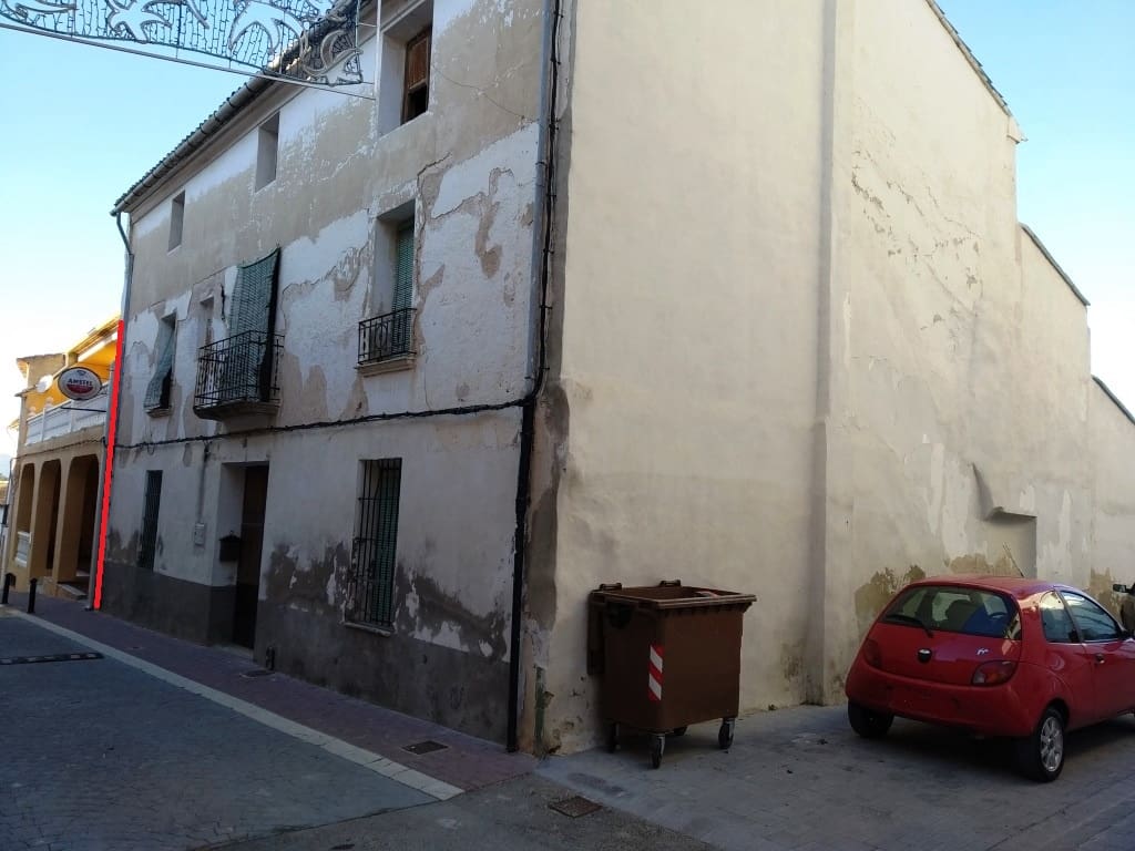 5 chambre Maison de Ville à vendre à Bufali - 69 000 € (Ref: 5812615)