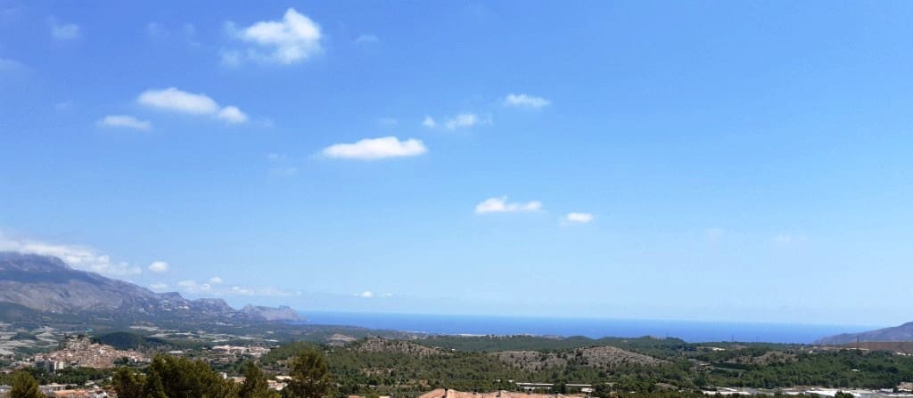 3 bedroom Villa for sale in Polop with pool garage - € 390,000 (Ref: 6055634)