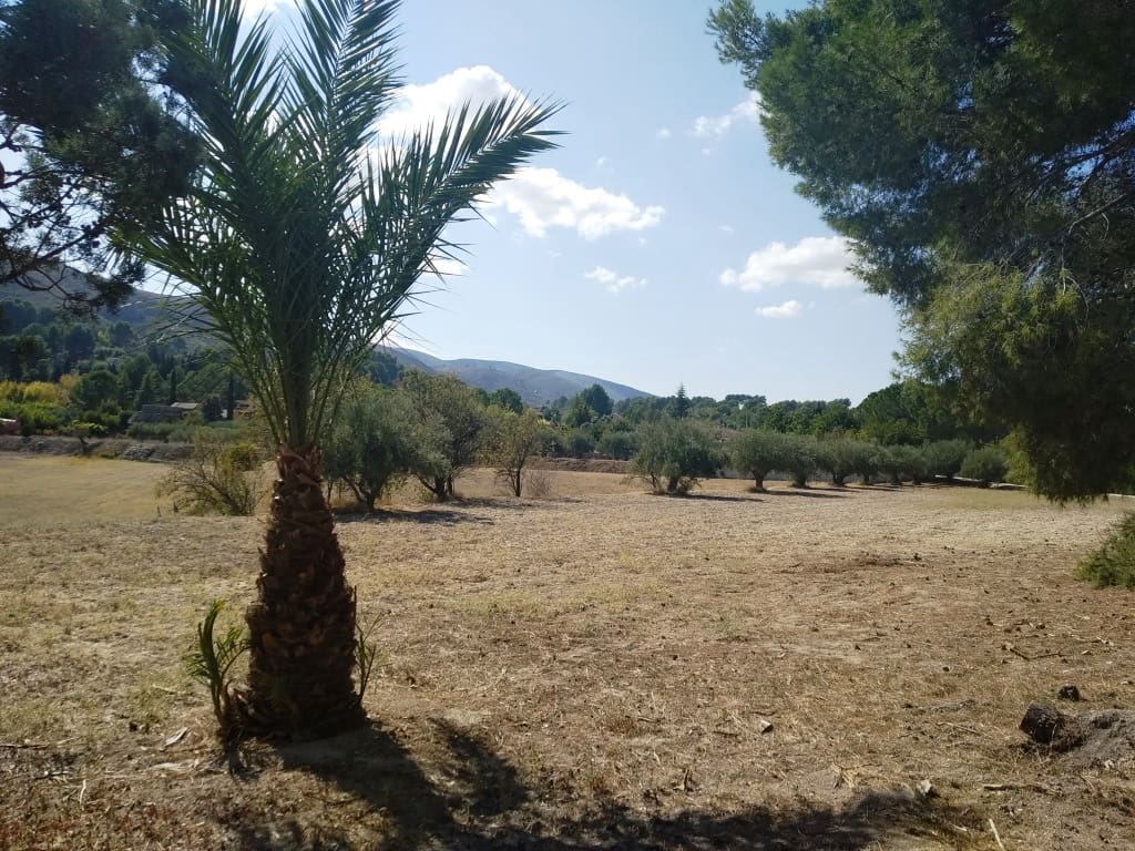 Finca/Landehus til salg i Ontinyent med garage - € 95.000 (Ref: 6151917)