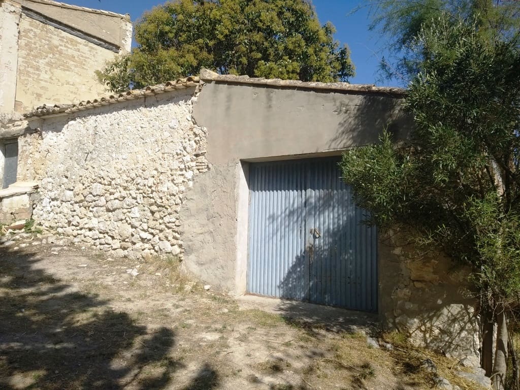 Finca/Landehus til salg i Ontinyent med garage - € 95.000 (Ref: 6151917)
