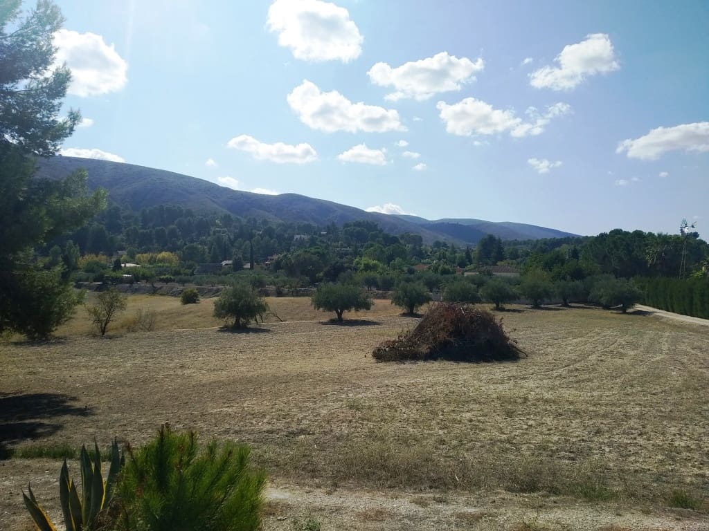 Finca/Landehus til salg i Ontinyent med garage - € 95.000 (Ref: 6151917)