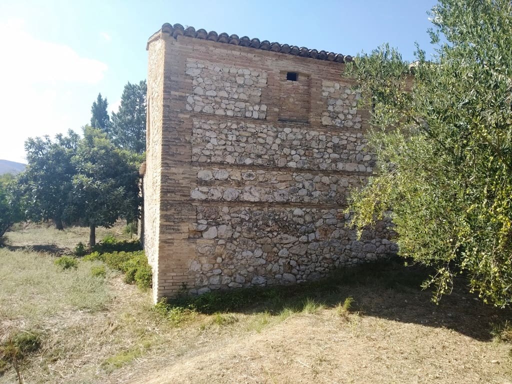 Finca/Landehus til salg i Ontinyent med garage - € 95.000 (Ref: 6151917)