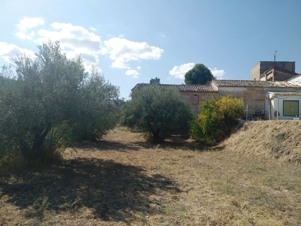 Finca/Landehus til salg i Ontinyent med garage - € 95.000 (Ref: 6151917)