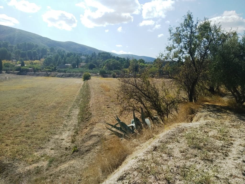 Finca/Landehus til salg i Ontinyent med garage - € 95.000 (Ref: 6151917)