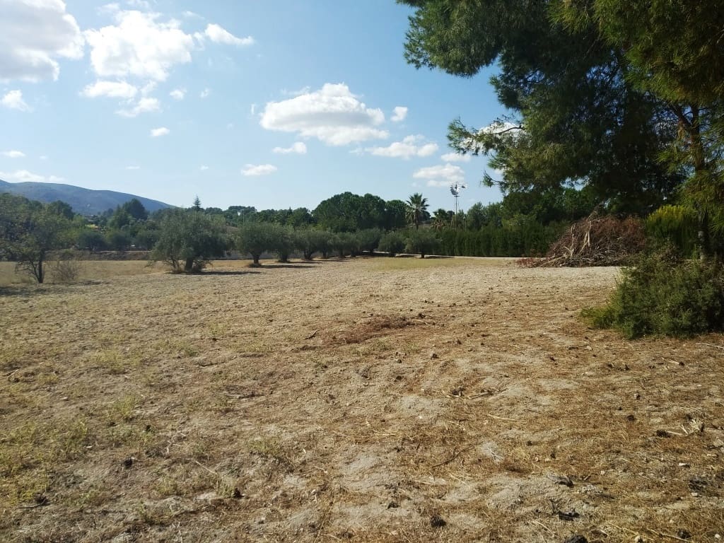 Finca/Landehus til salg i Ontinyent med garage - € 95.000 (Ref: 6151917)