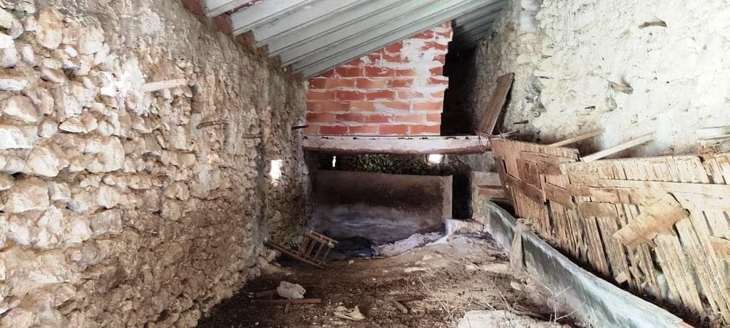 Finca/Landehus til salg i Benasau - € 49.000 (Ref: 6151922)