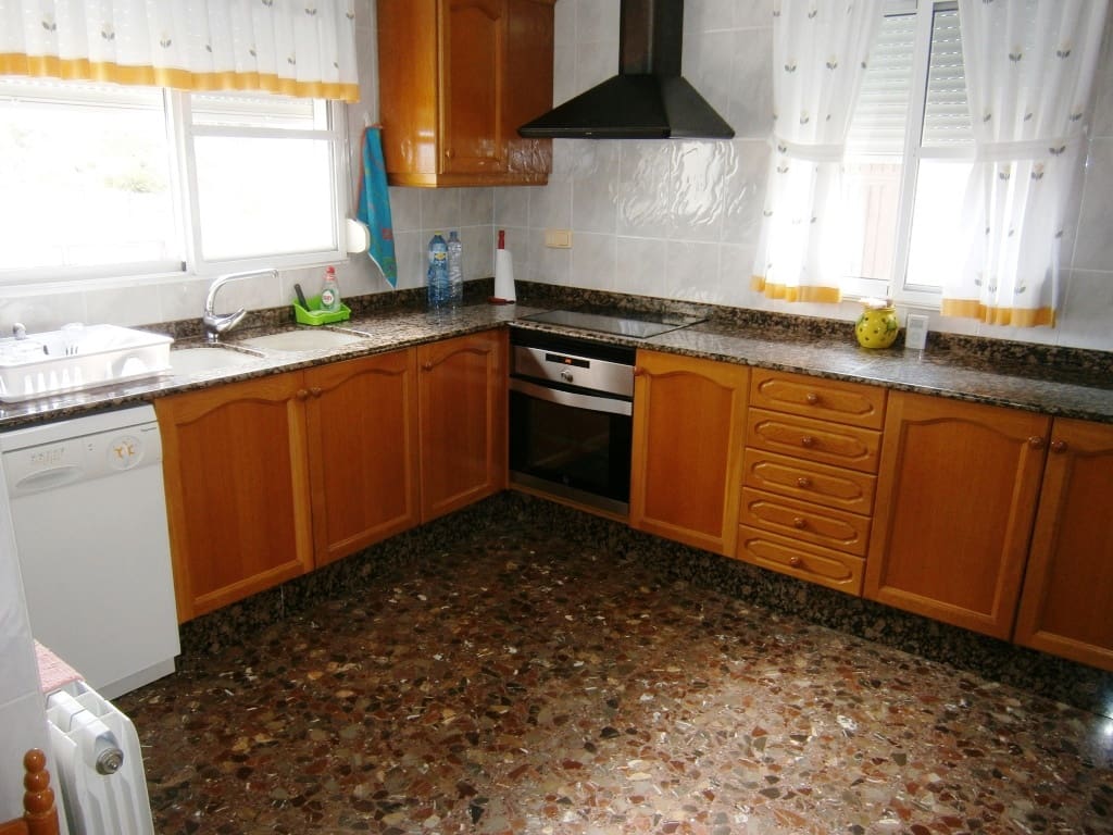 5 slaapkamer Finca/Landhuis te koop in Ontinyent met zwembad garage - € 350.000 (Ref: 6207258)