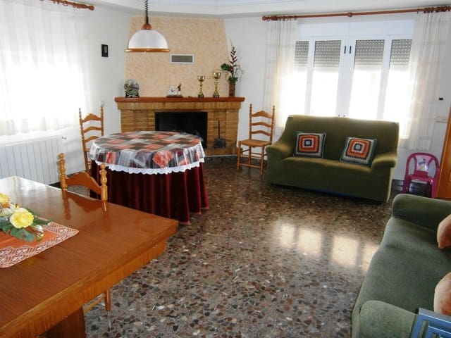 5 bedroom Finca/Country House for sale in Ontinyent with pool garage - € 350,000 (Ref: 6207258)