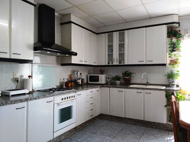 5 bedroom Finca/Country House for sale in Cocentaina with pool garage - € 399,000 (Ref: 6207263)