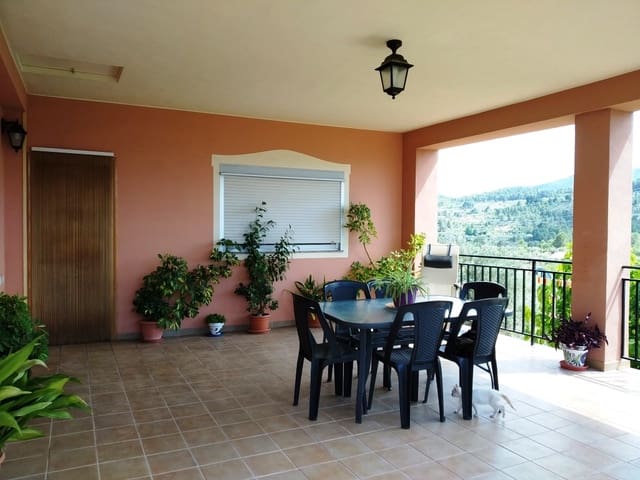 5 bedroom Finca/Country House for sale in Cocentaina with pool garage - € 399,000 (Ref: 6207263)